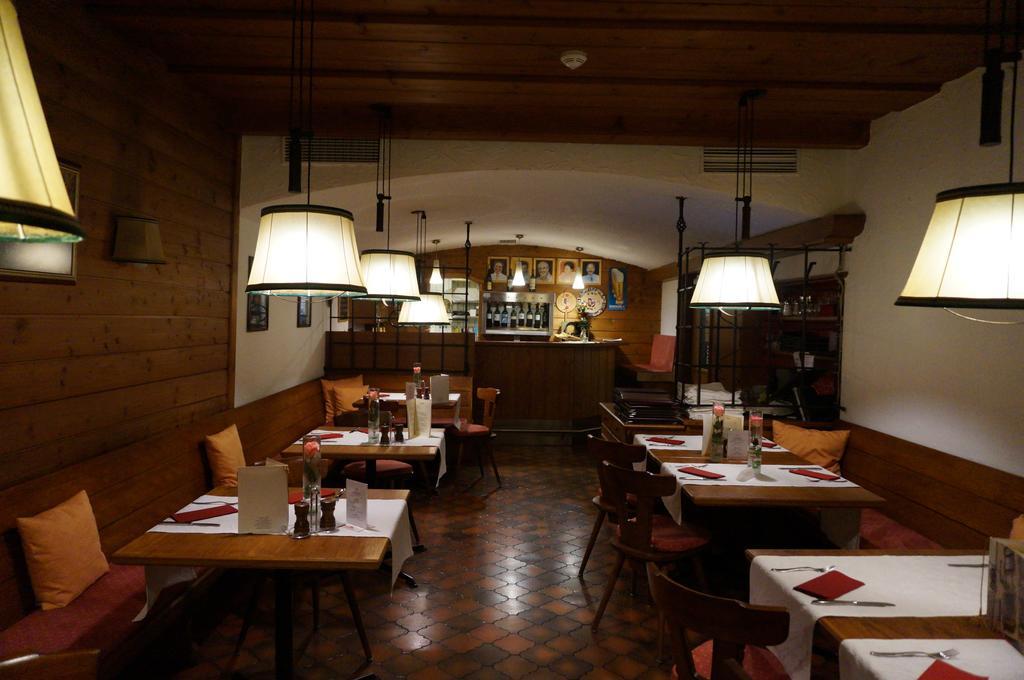 Hotel Happ Инсбрук Екстериор снимка