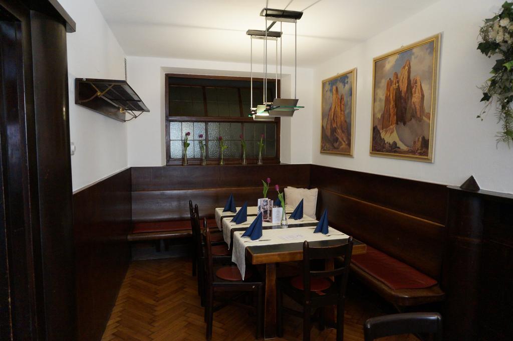 Hotel Happ Инсбрук Екстериор снимка