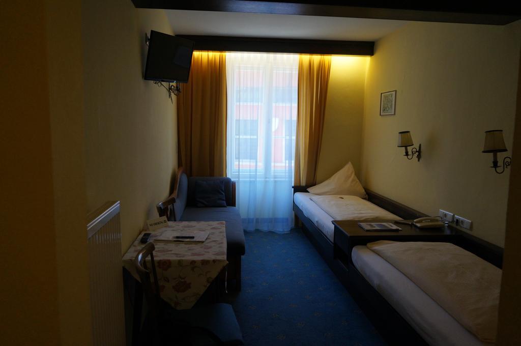 Hotel Happ Инсбрук Екстериор снимка
